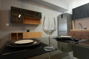 Modern & Luxe Getaway ~ Parking